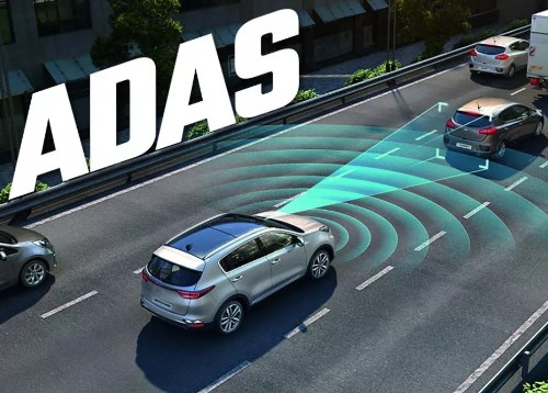 ADAS 카메라 렌즈는 어떻게 차량 안전과 시력을 향상합니까?